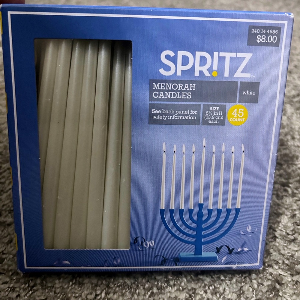 SPRITZ White Menorah Candles 45 Count 5 1/4 Inch Tall‎ for Hanukkah